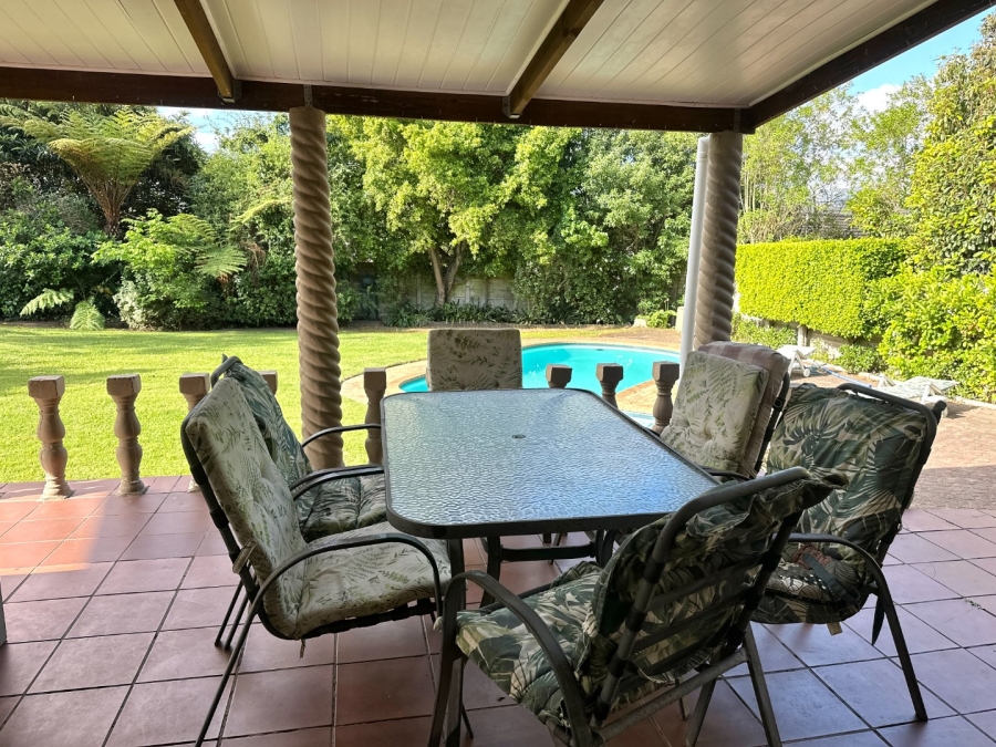 4 Bedroom Property for Sale in Bergsig Western Cape